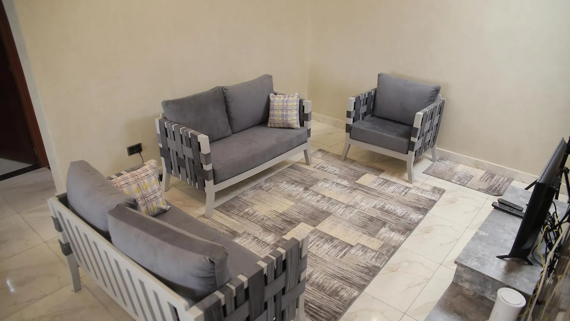 קמפאלה Cozy 2 Bedroom Apartment Condo